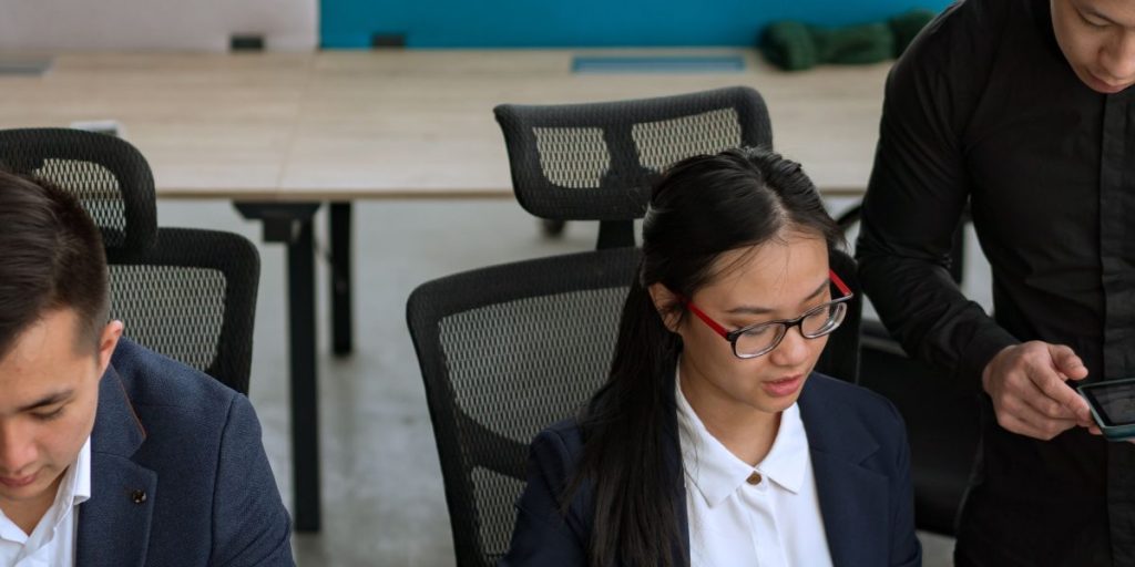This guide breaks down the fast-growing market for AI startup jobs in 2026 and gives practical, data-backed advice for landing and thriving in those roles. It e...