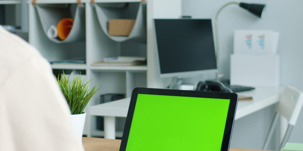 This article explains why free AI apps are an important entry point for businesses in 2026 and shows how to use them safely and effectively. It covers practical...